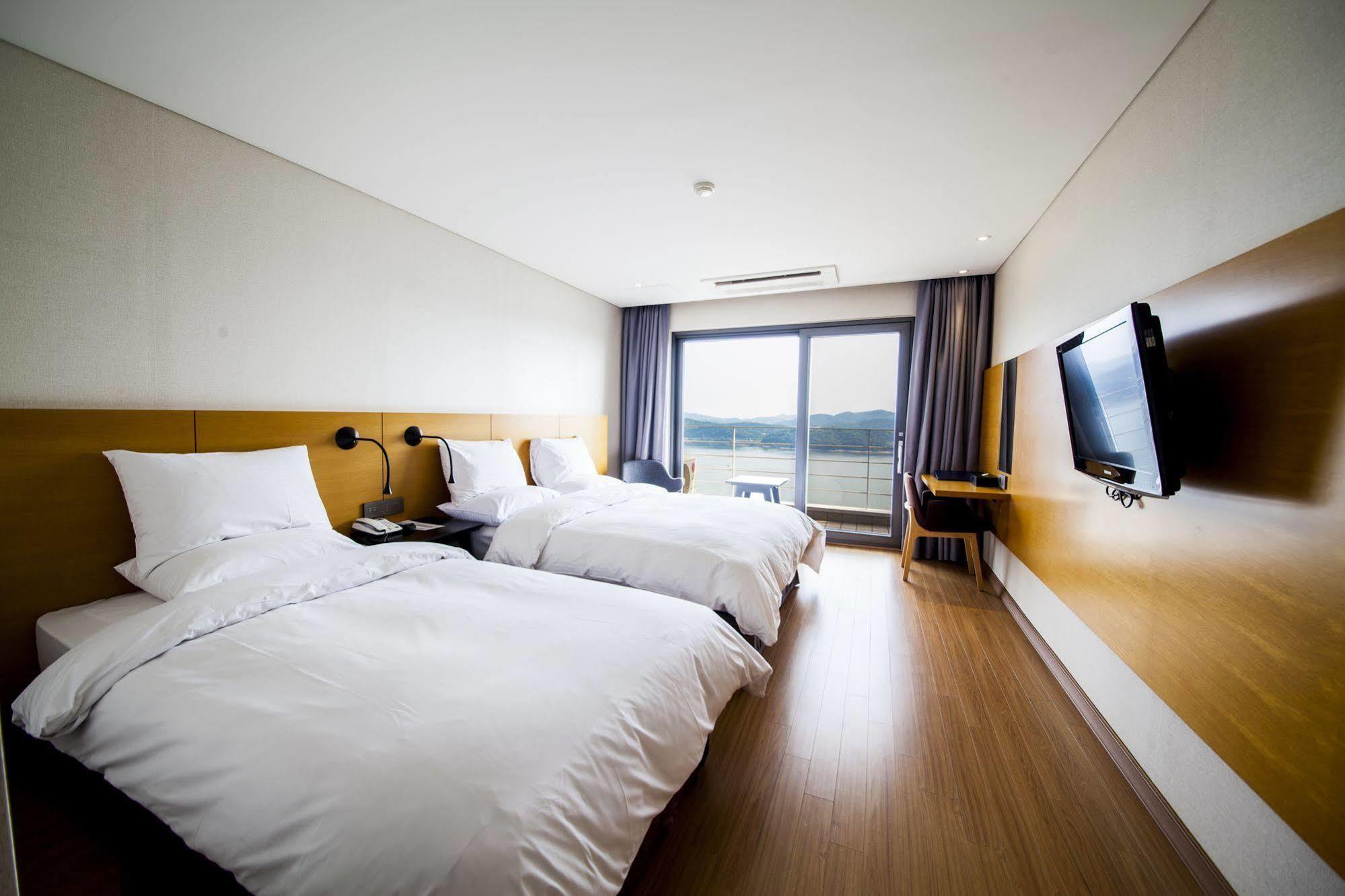Asia Lakeside Hotel Jinju Εξωτερικό φωτογραφία