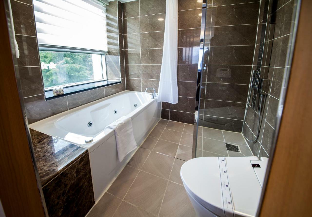 Asia Lakeside Hotel Jinju Εξωτερικό φωτογραφία